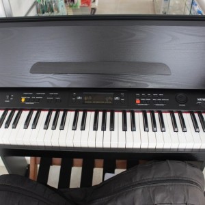 Deniz Müzik Merkezi: Piyano Kursu, Gitar Kursu, Keman Kursu, Bağlama Kursu